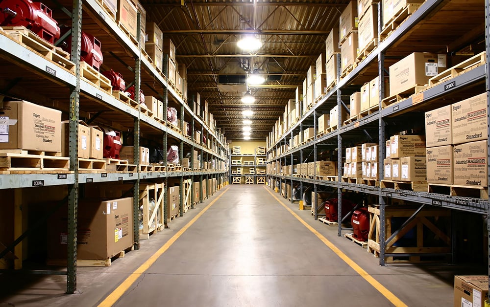 5118812_xl-warehouse-aisle-1000x628